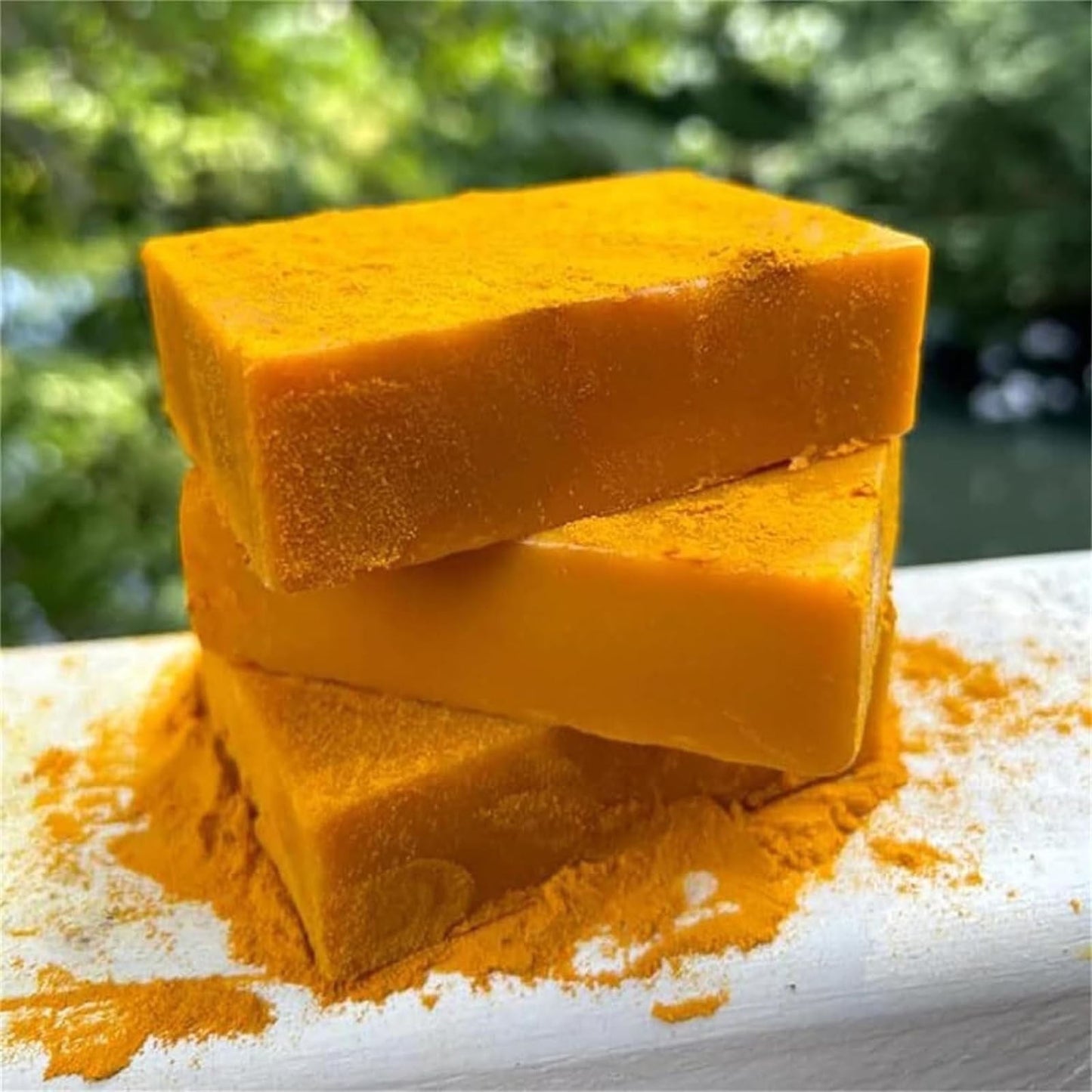 (BUY 1 GET 1 FREE ) Kojic Acid Turmeric Dark Spot Remover Scrub Soap Bar (2x100g), Pore Exfoliating Softening Kojic Acid Lemon Turmeric Soaps for Face Body, Dark Spot Corrector Deep Cleansing Facial Scrub